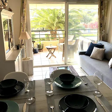 Apartment Les Pieds Dans L'eau T2 Avec Vue Et Piscine